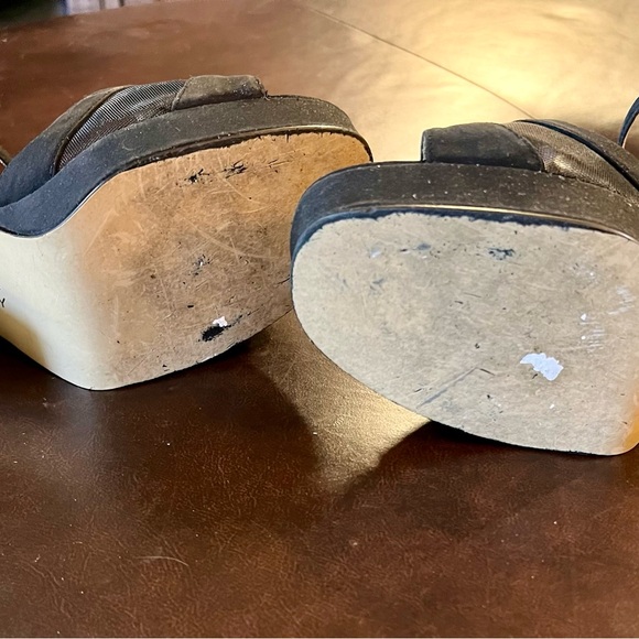 Black Platform Heels - Picture 5 of 5